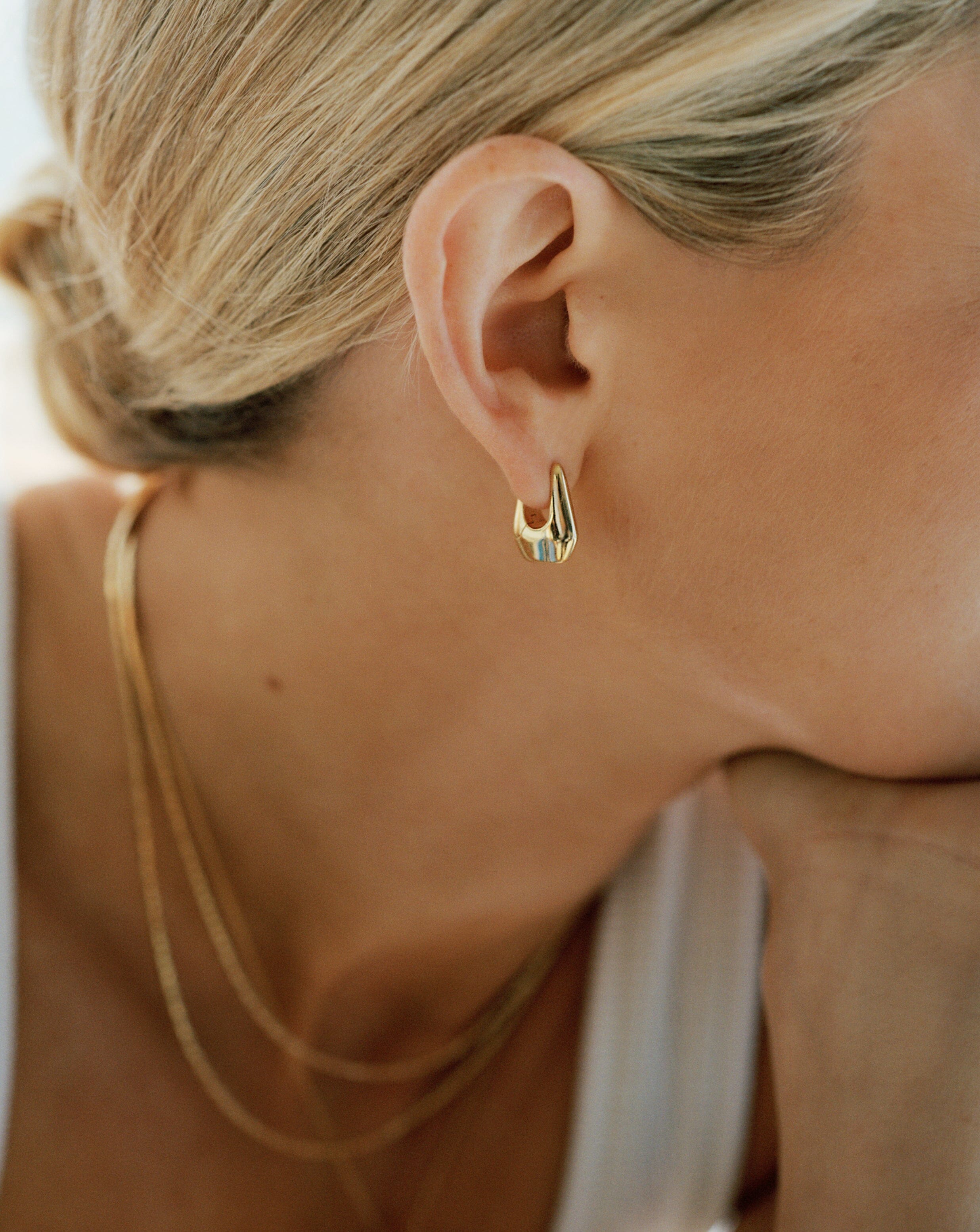 Cute Gold Women Casting Earring